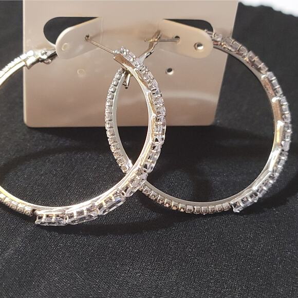 Stylish Silver Plated Hoop Earrings - Picture 10 of 11